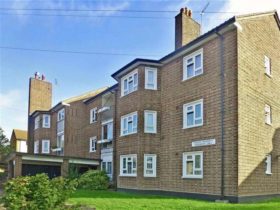 2 Bedroom Ground Fla...